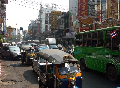 kirk pedersen urban asia photographs    Bangkok Chinatown   2006